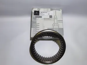 Муфта раздаточной коробки A9602830223 для грузовиков Mercedes: надежность в любых условиях.